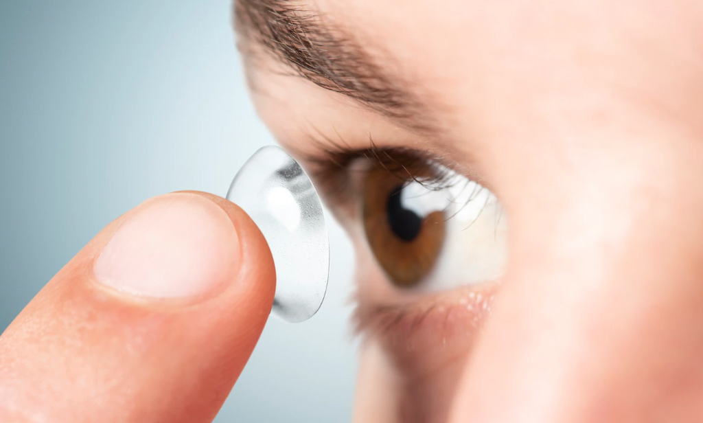 Contact Lenses And The Related Eye Problems